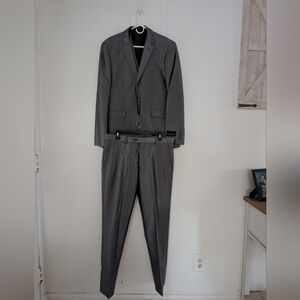 Aesthetic Men's Gray Suit 3pc Suit Like New
